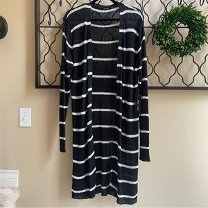 Black/white striped open cardigan 2X